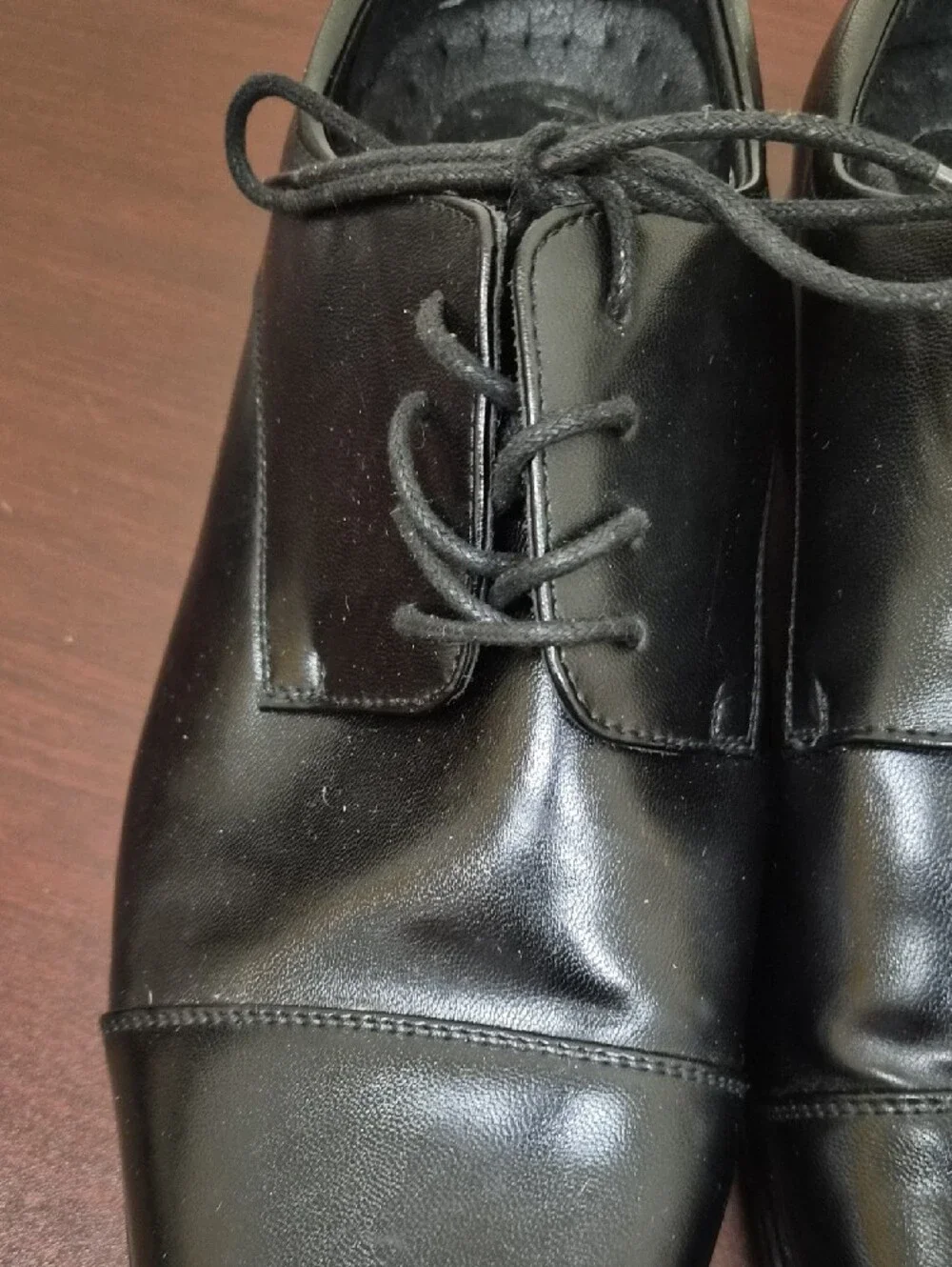 Van Heusen Black Men’s Cap-Toe Derby Dress Shoes Size 11.5